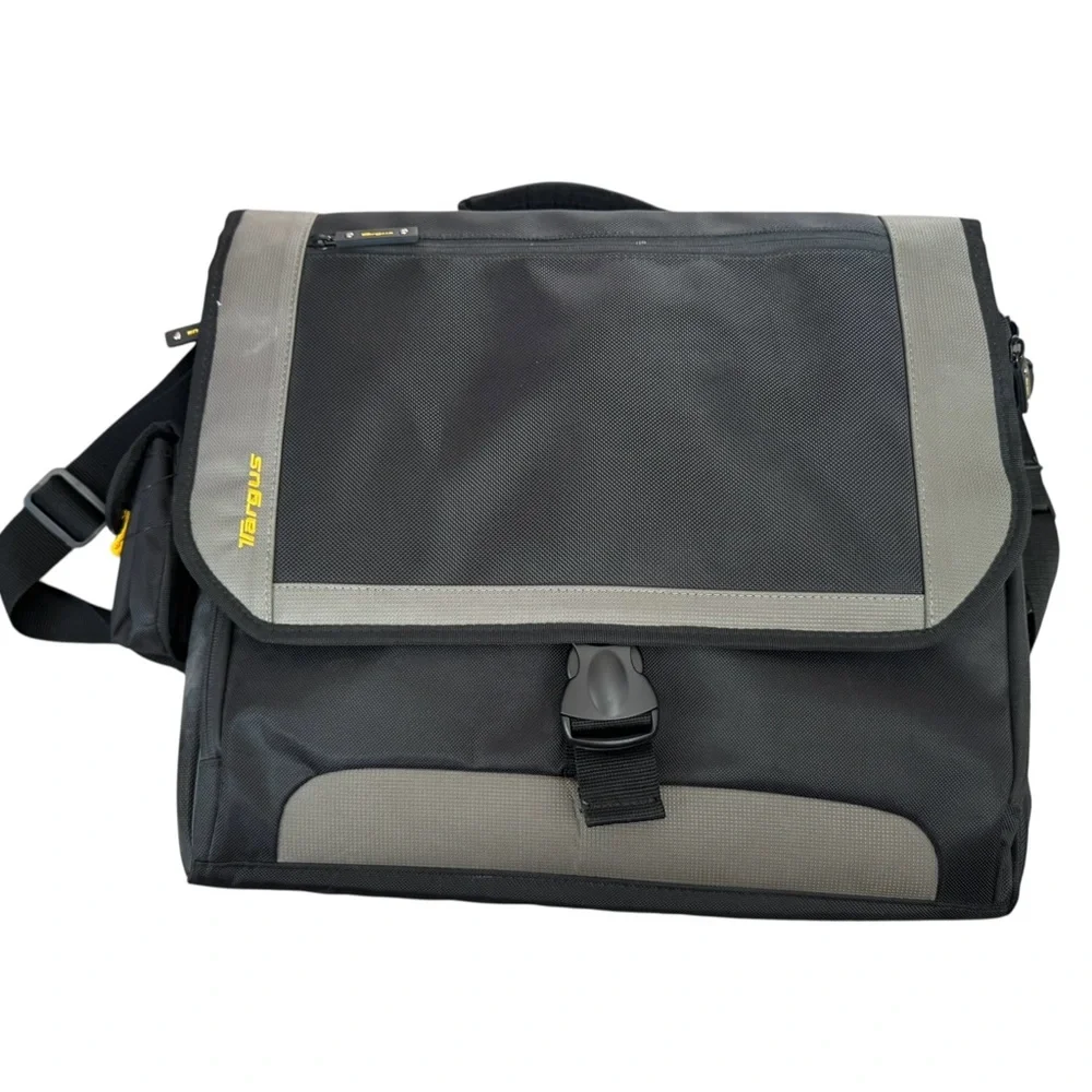 Vintage Targus laptop messager bag unused